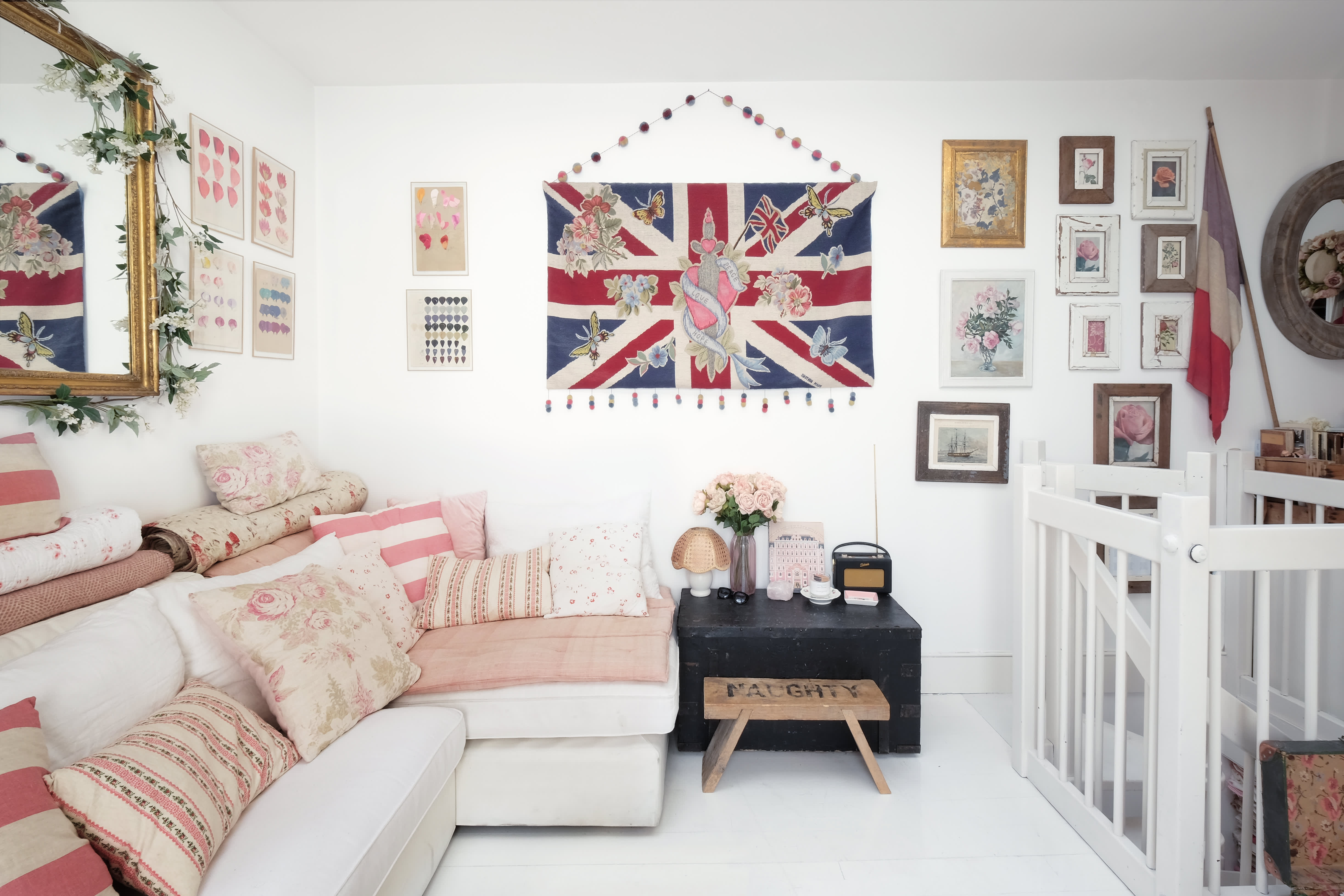 House Tour A Perfectly Pink Apartment in London Apartment Therapy